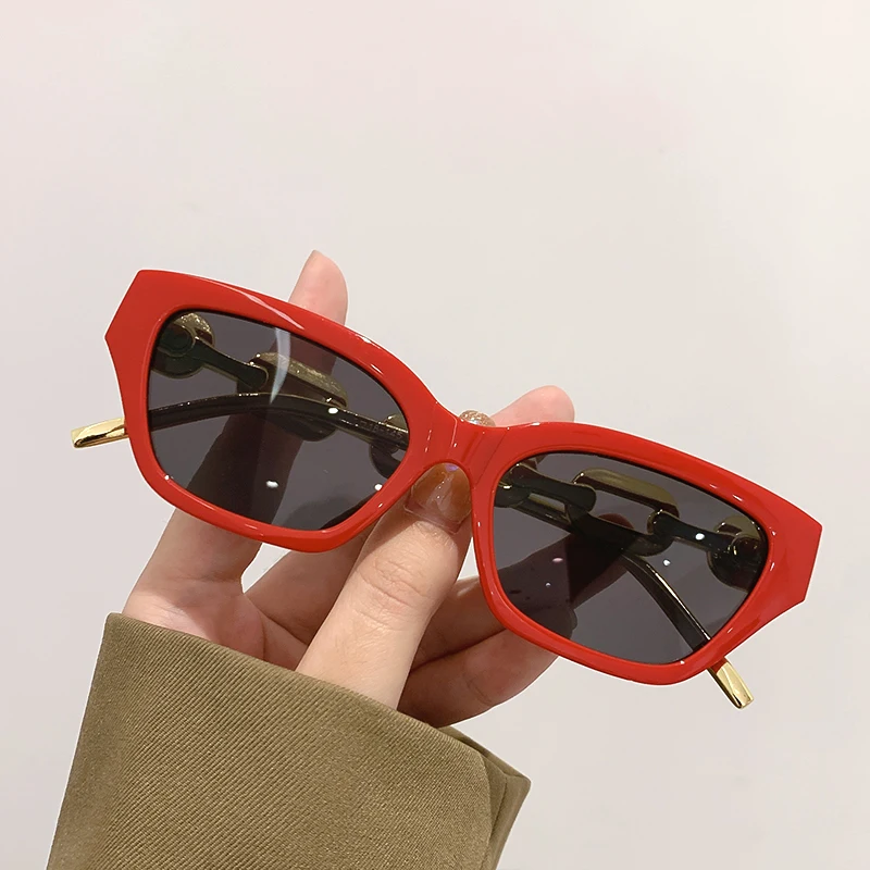 クラシックなカジュアルサングラス。レディース、メンズ、ファッ - Vintage Fashion Enthusiasts のレビューと価格