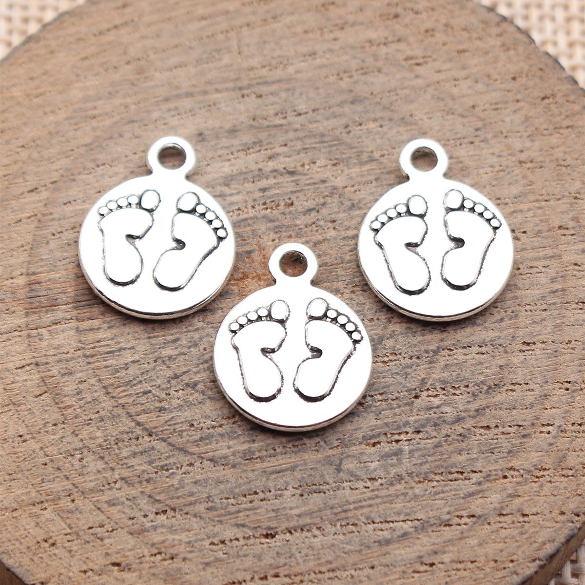 20 個 17x13mm アンティークシルバーカラーフットプ - Vintage Fashion Online のレビューと価格